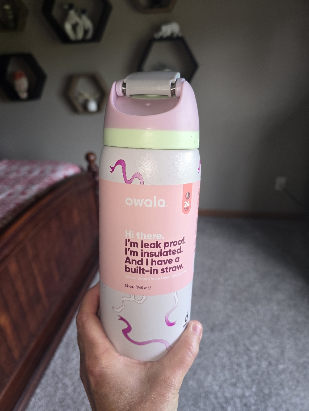 Owala 32 Oz White Pink Ribbons New